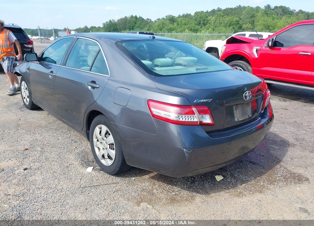 2011 TOYOTA CAMRY LE VIN: 4T1BF3EK8BU125483