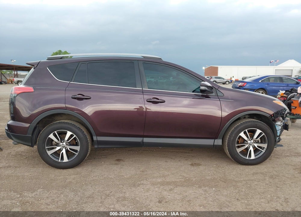2018 TOYOTA RAV4 XLE VIN: 2T3WFREV1JW517046