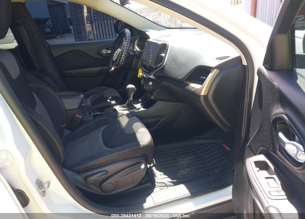 2015 JEEP CHEROKEE SPORT VIN: 1C4PJMAB0FW524001