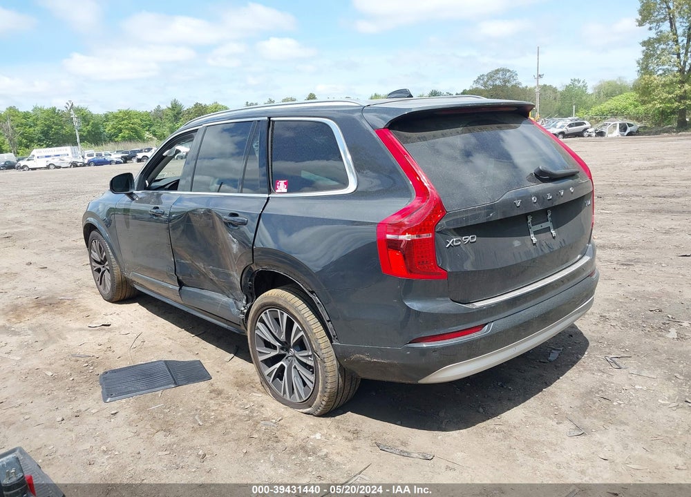 2022 VOLVO XC90 T5 MOMENTUM 7 PASSENGER VIN: YV4102PK7N1846115