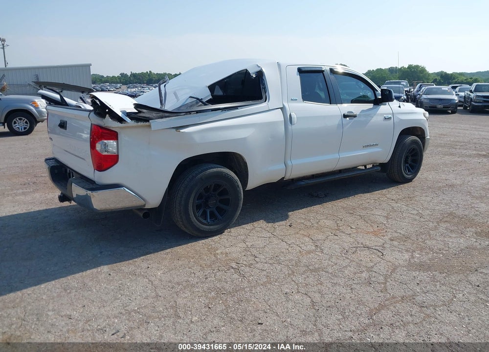 2018 TOYOTA TUNDRA SR5 5.7L V8 VIN: 5TFUW5F19JX773054