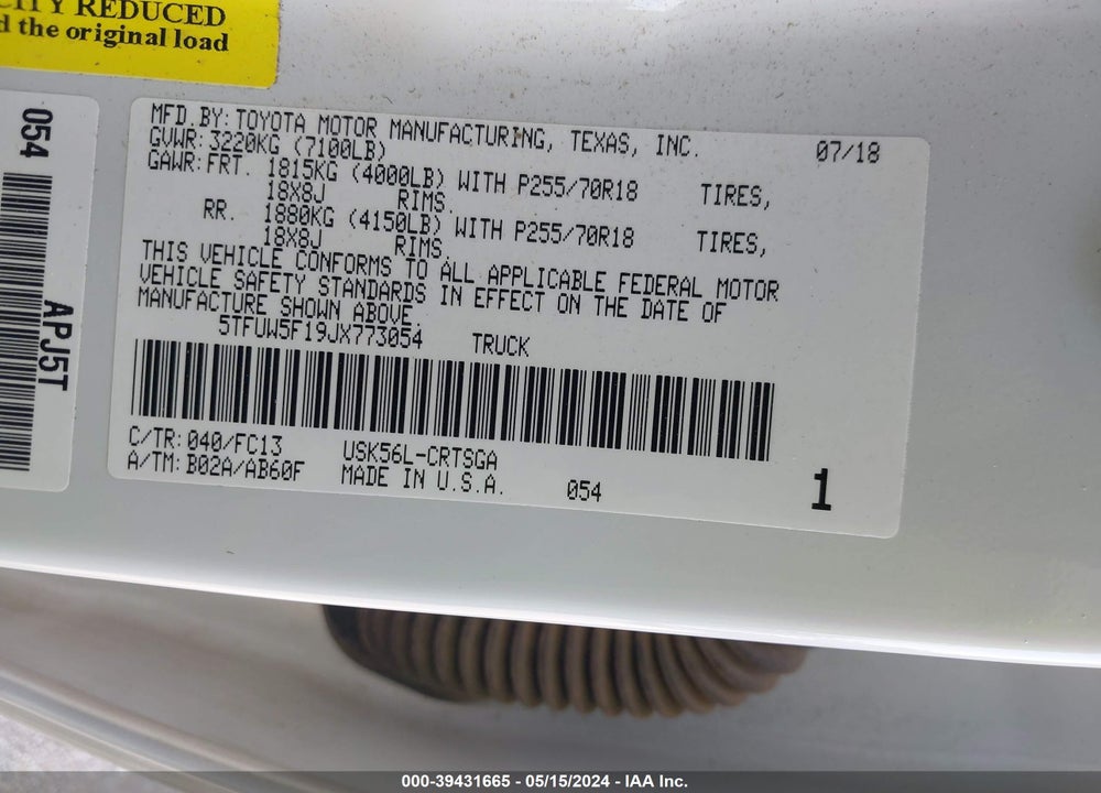 2018 TOYOTA TUNDRA SR5 5.7L V8 VIN: 5TFUW5F19JX773054