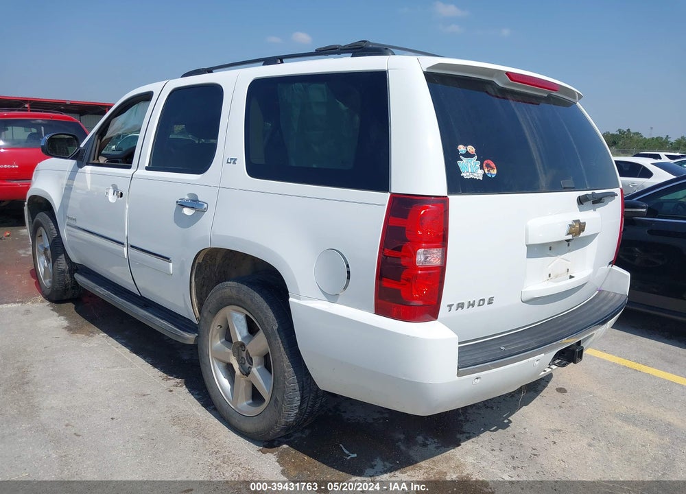 2011 CHEVROLET TAHOE LTZ VIN: 1GNSCCE01BR216617