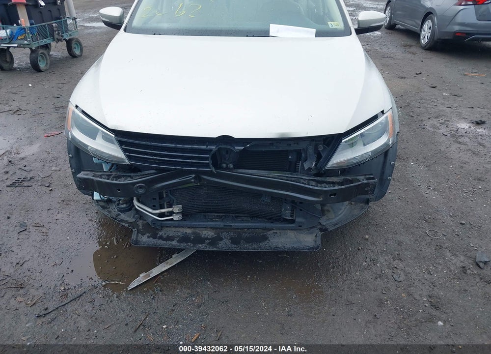 2011 VOLKSWAGEN JETTA 2.5L SE VIN: 3VWDX7AJ0BM386414