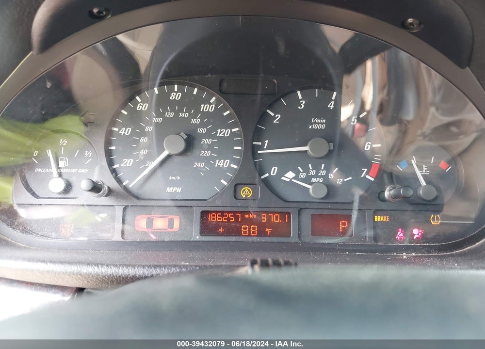 2006 BMW 325CI VIN: WBABW33466PX85502