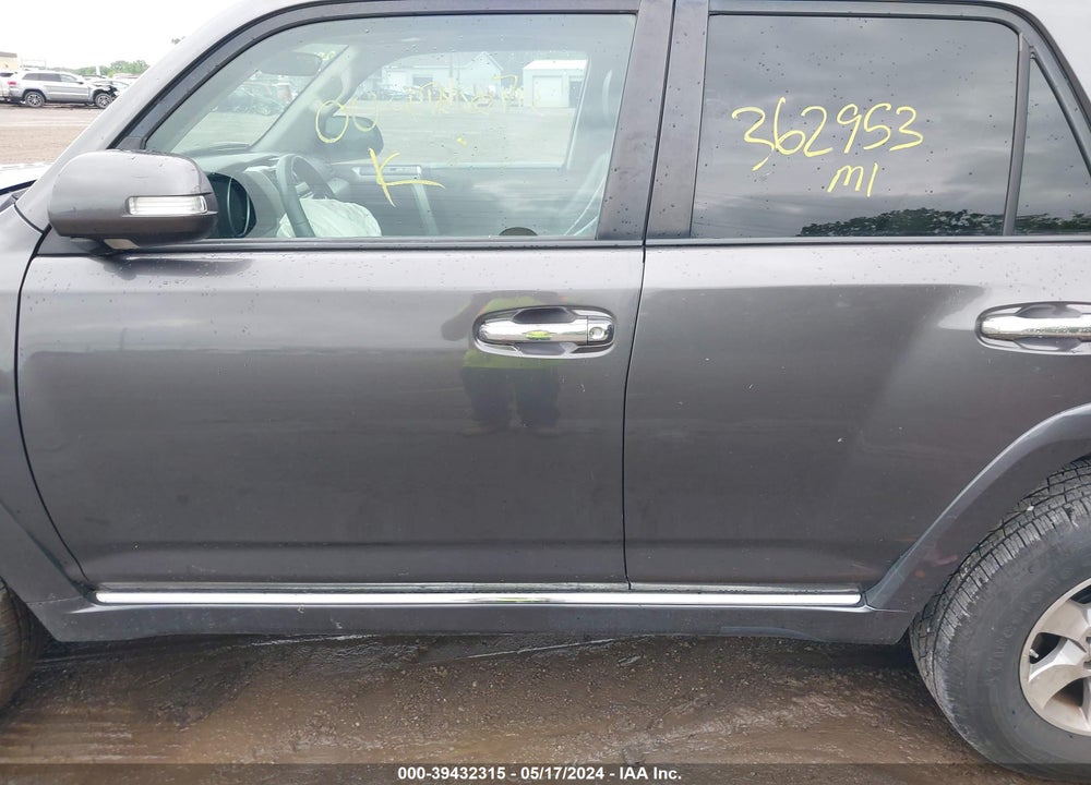2010 TOYOTA 4RUNNER SR5 V6 VIN: JTEBU5JR2A5004767
