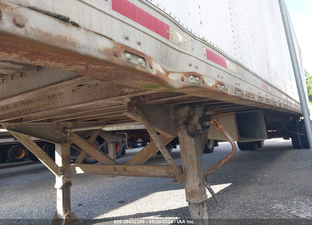 1984 FRUEHAUF --- VIN: 1H2V04529EH008296