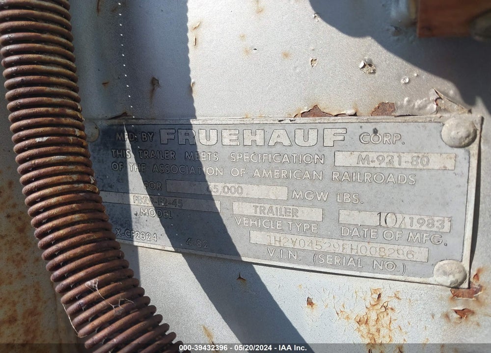 1984 FRUEHAUF --- VIN: 1H2V04529EH008296