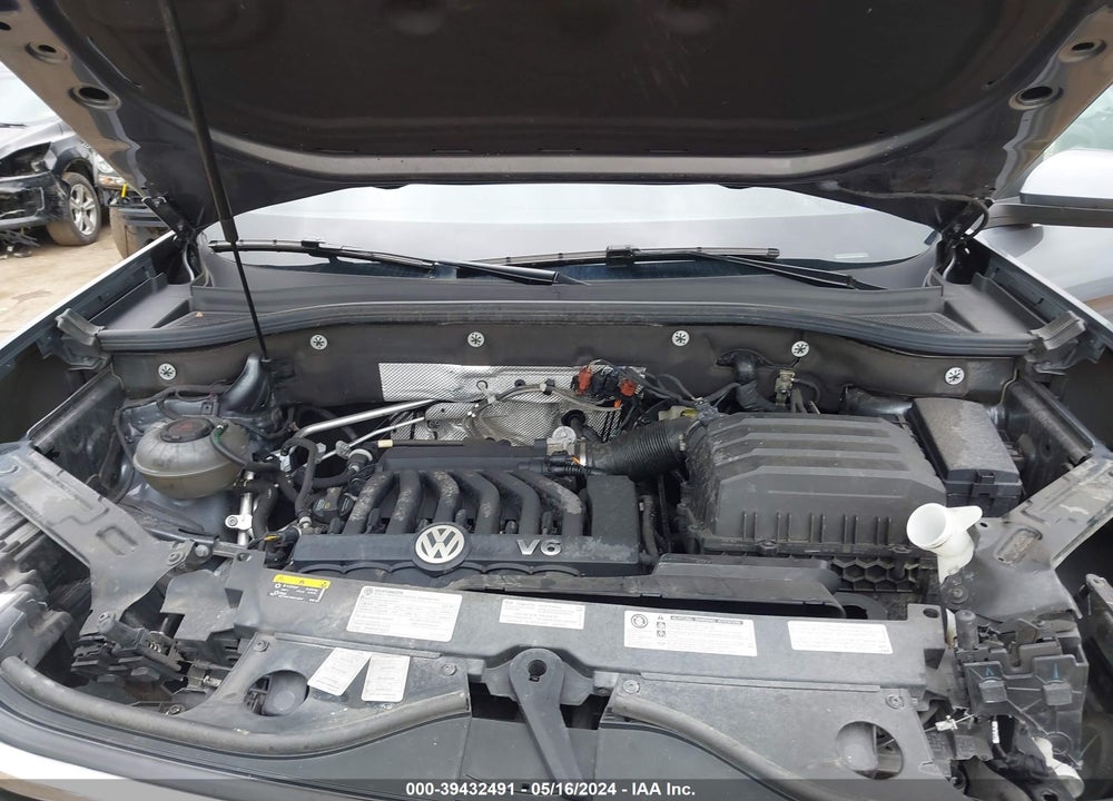 2021 VOLKSWAGEN ATLAS VIN: 1V2BR2CA0MC513847