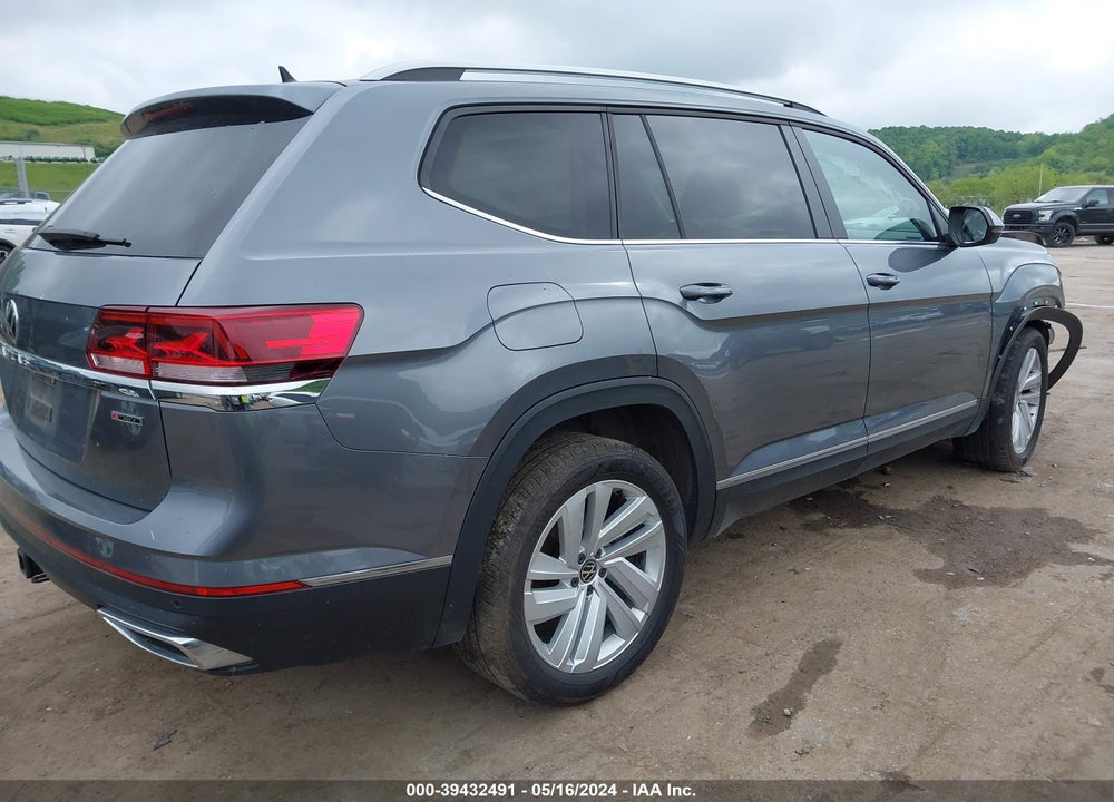 2021 VOLKSWAGEN ATLAS VIN: 1V2BR2CA0MC513847