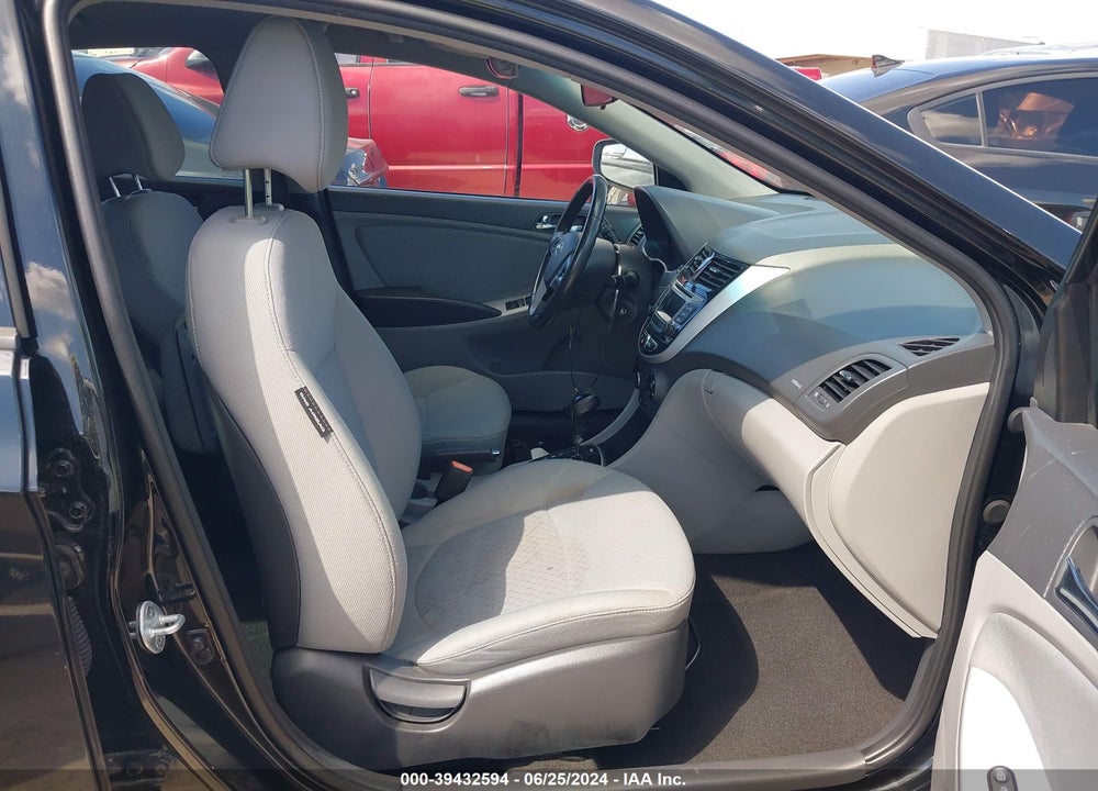 2014 HYUNDAI ACCENT SE VIN: KMHCU5AE1EU188130