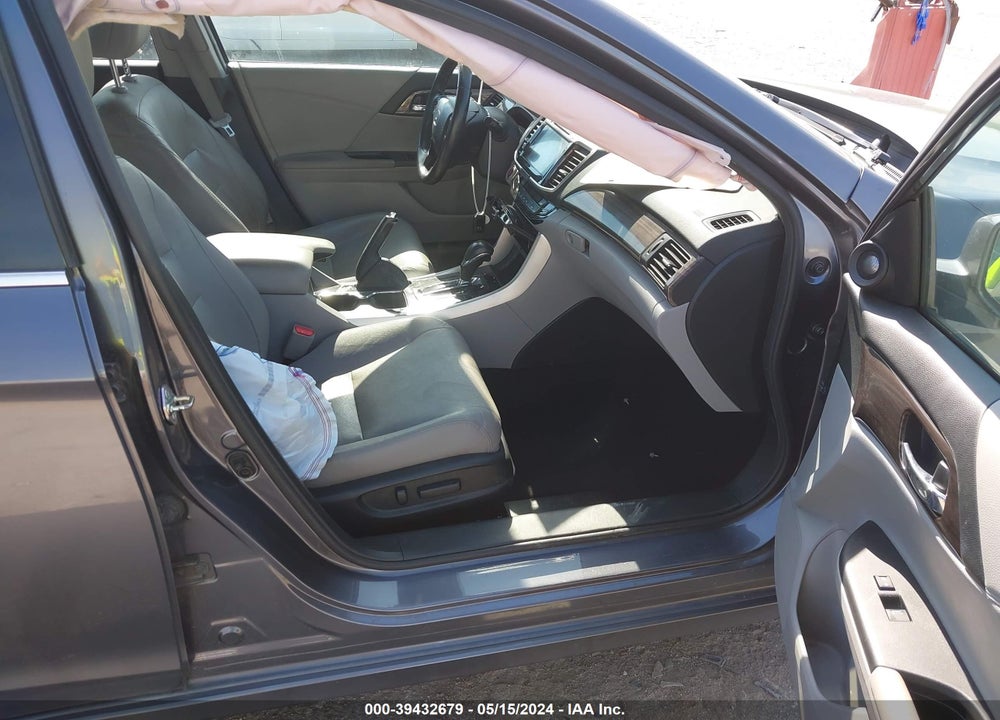 2017 HONDA ACCORD TOURING V6 VIN: 1HGCR3F90HA030259