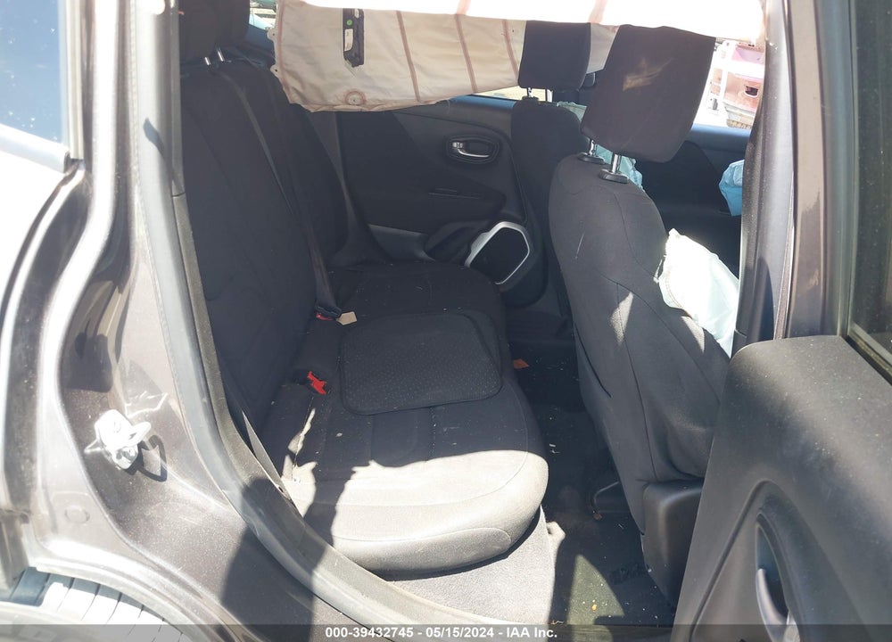 2018 JEEP RENEGADE LATITUDE FWD VIN: ZACCJABB5JPJ31111