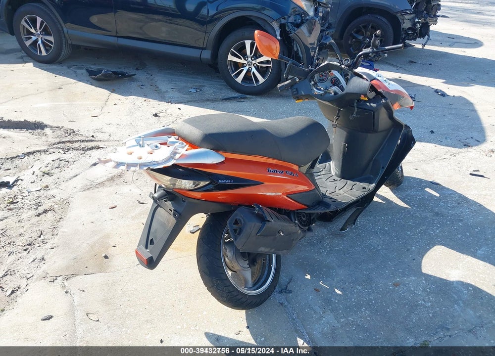 2017 TAIZHOU SCOOTER GATOR 150-F VIN: LYDM7TKH0H1500508