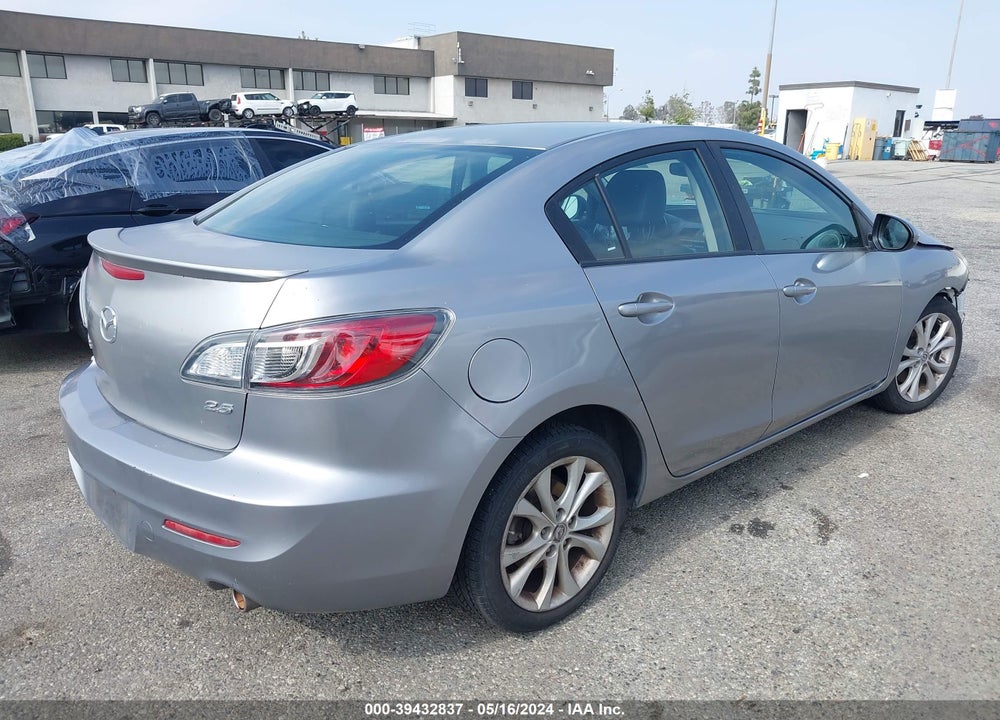 2011 MAZDA 3 S GRAND TOURING VIN: JM1BL1W65B1402000