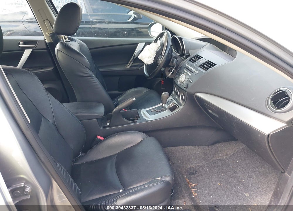 2011 MAZDA 3 S GRAND TOURING VIN: JM1BL1W65B1402000