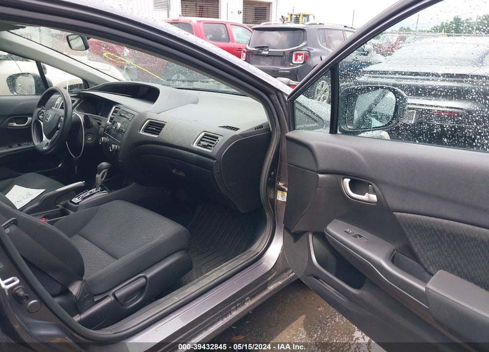 2015 HONDA CIVIC LX VIN: 19XFB2F55FE277519