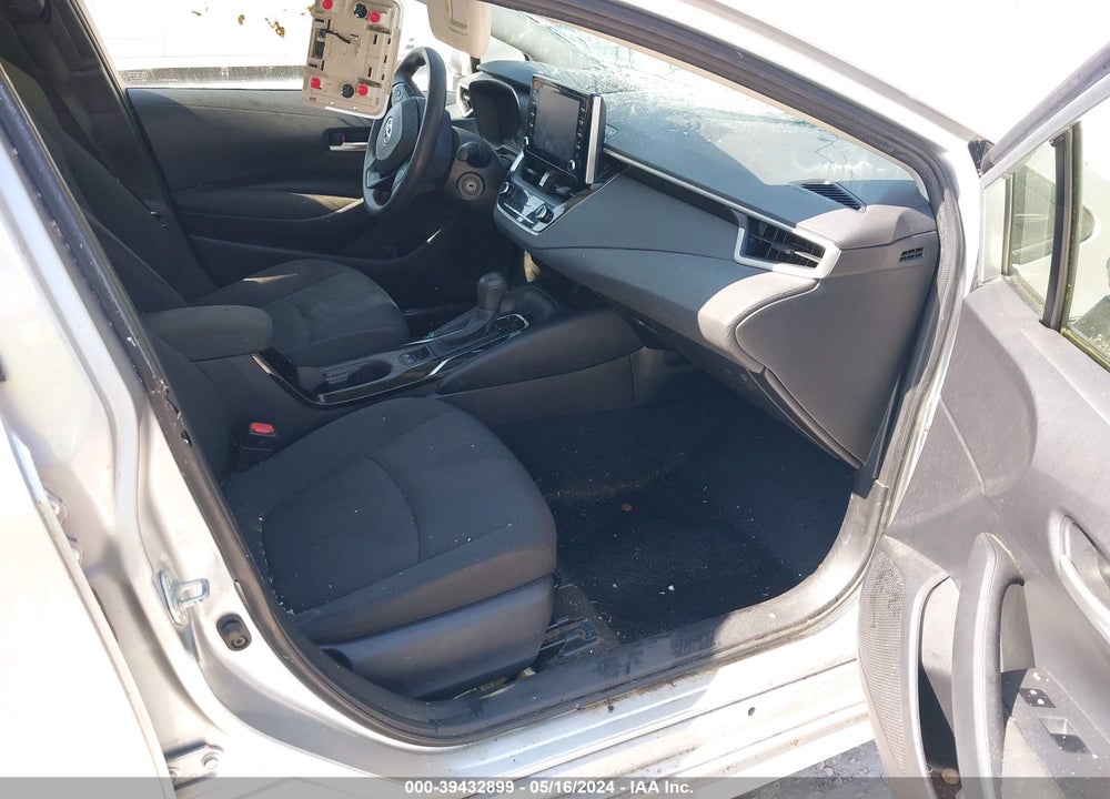 2020 TOYOTA COROLLA LE VIN: JTDEPRAE1LJ092413