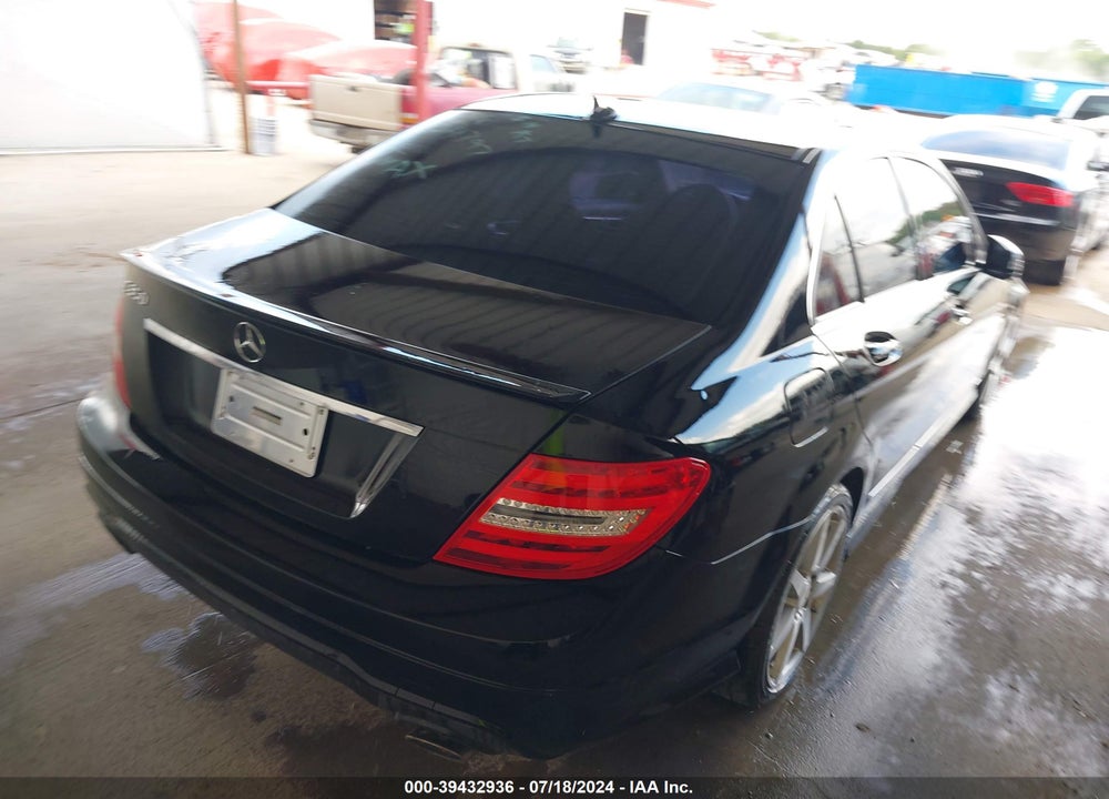 2013 MERCEDES-BENZ C 350 SPORT VIN: WDDGF5HB0DA821797