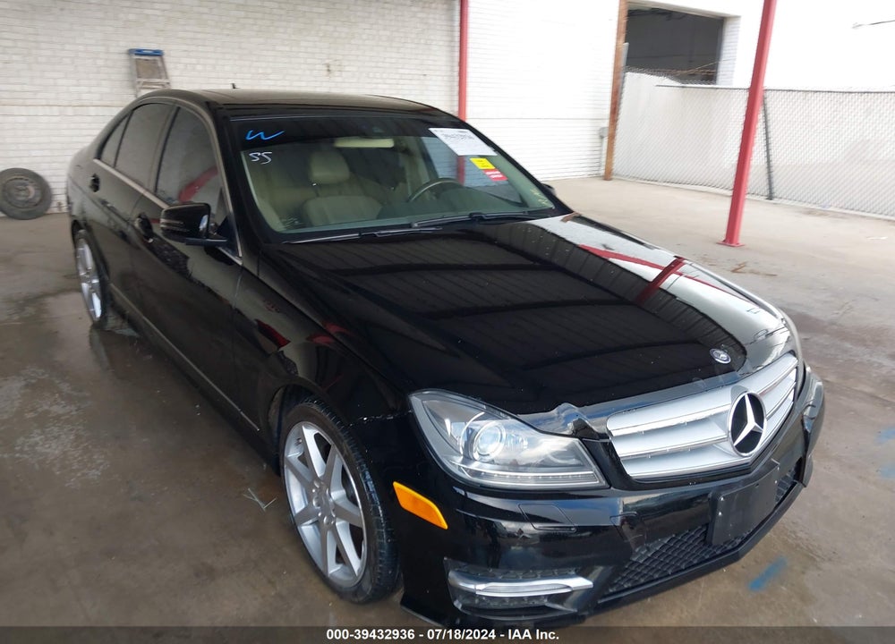 2013 MERCEDES-BENZ C 350 SPORT VIN: WDDGF5HB0DA821797