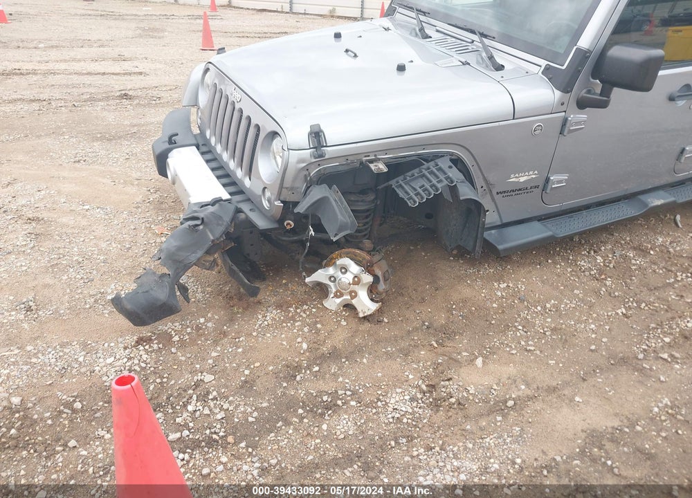 2014 JEEP WRANGLER UNLIMITED SAHARA VIN: 1C4HJWEG7EL188160