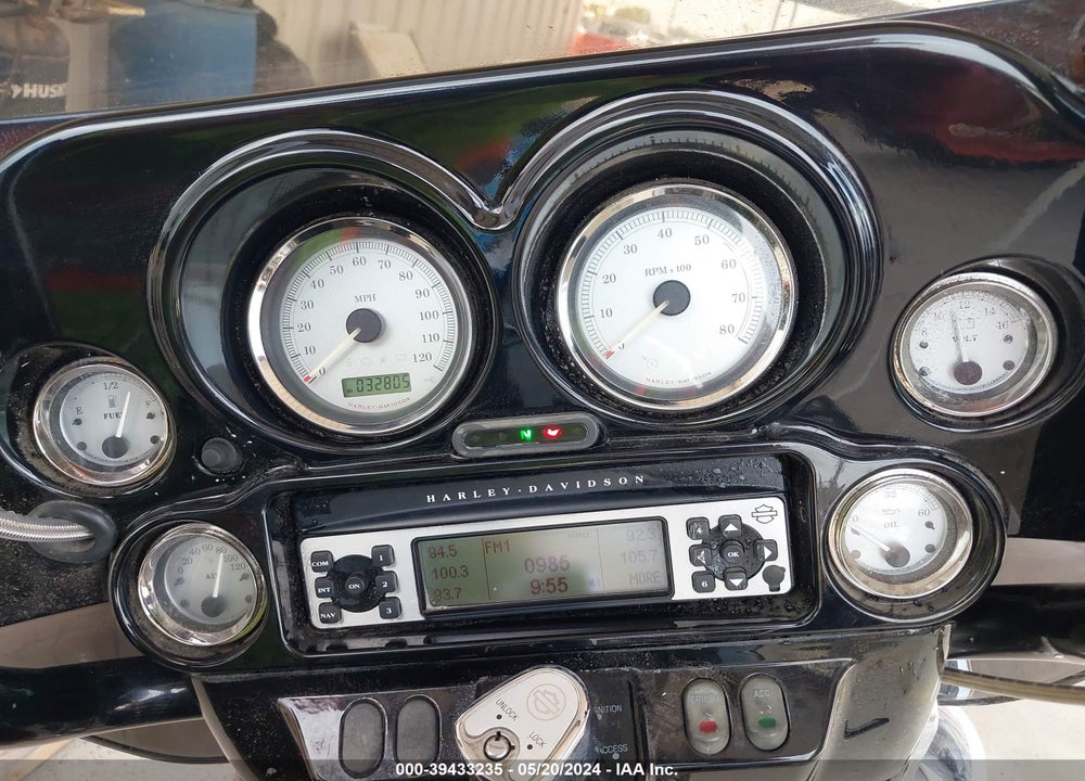 2008 HARLEY-DAVIDSON FLHX VIN: 1HD1KB4148Y691302