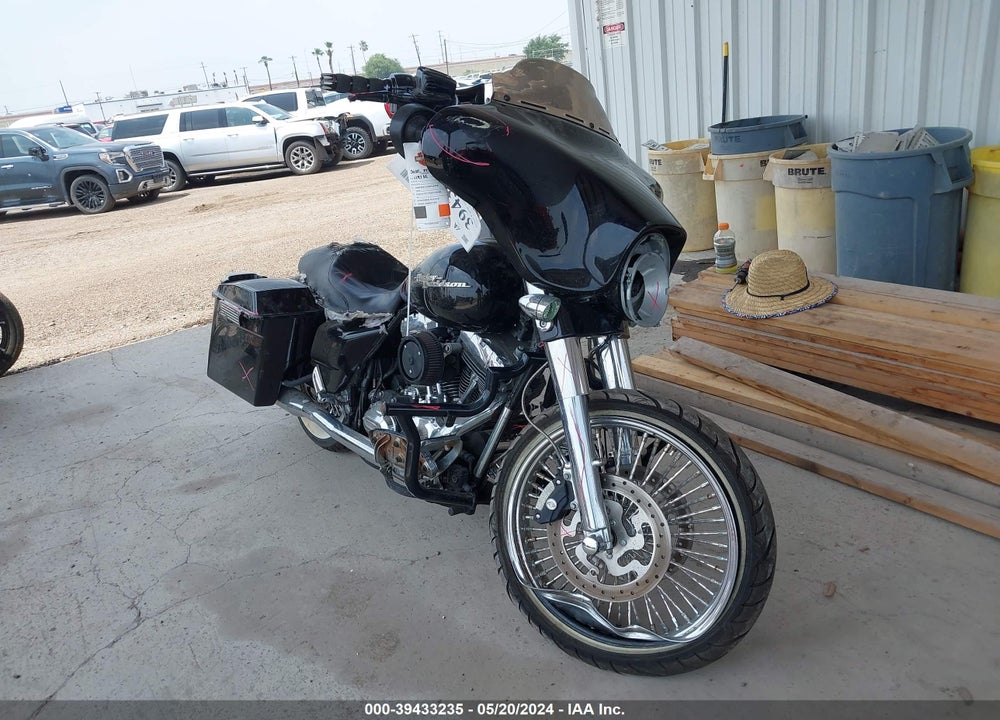 2008 HARLEY-DAVIDSON FLHX VIN: 1HD1KB4148Y691302