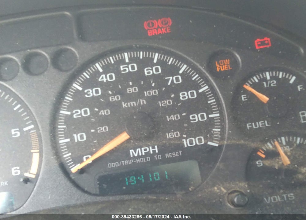 2003 CHEVROLET S-10 LS VIN: 1GCDT13XX3K178353