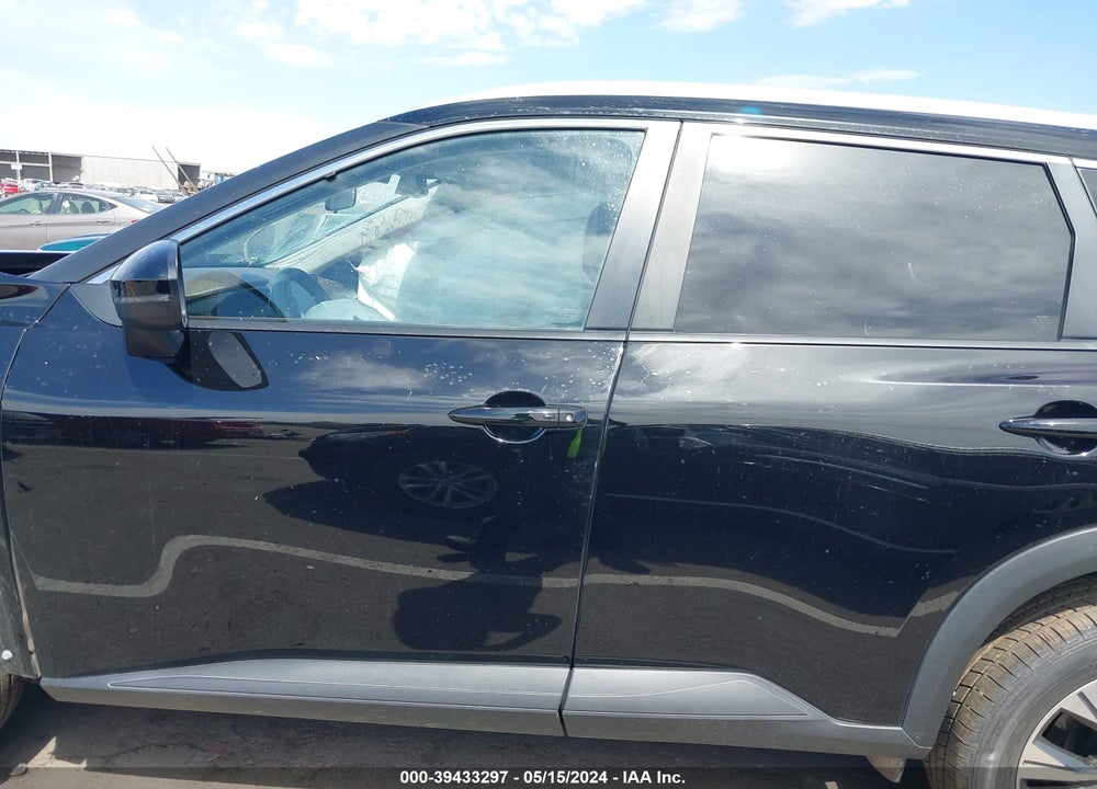 2022 NISSAN ROGUE SV FWD VIN: JN8BT3BA7NW043086