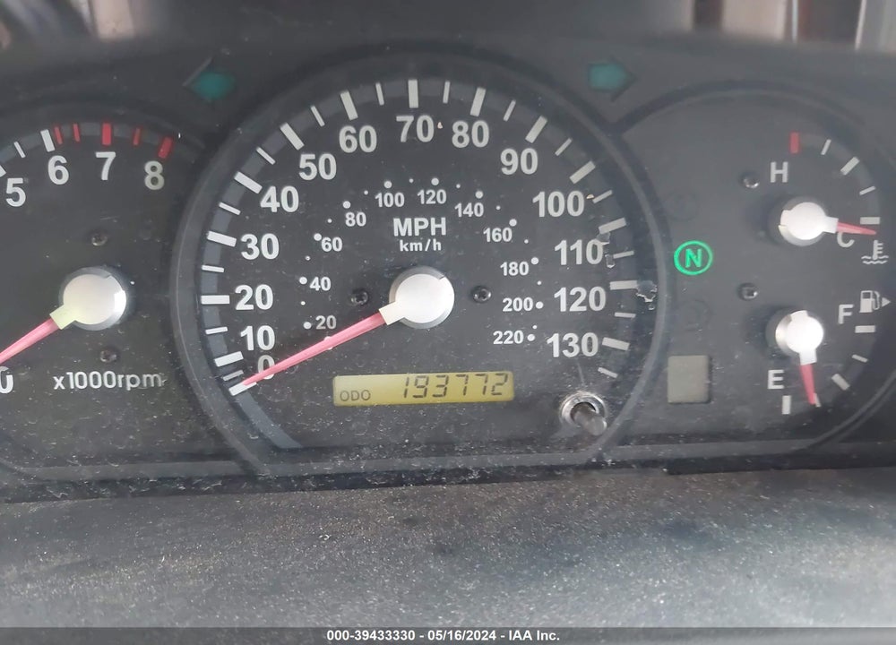 2005 KIA SORENTO EX/LX VIN: KNDJD733955380019