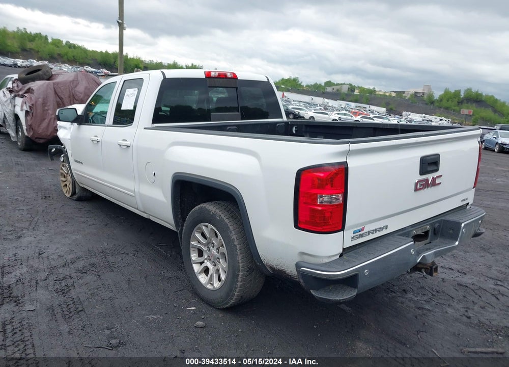 2015 GMC SIERRA 1500 SLE VIN: 1GTV2UEC5FZ215579