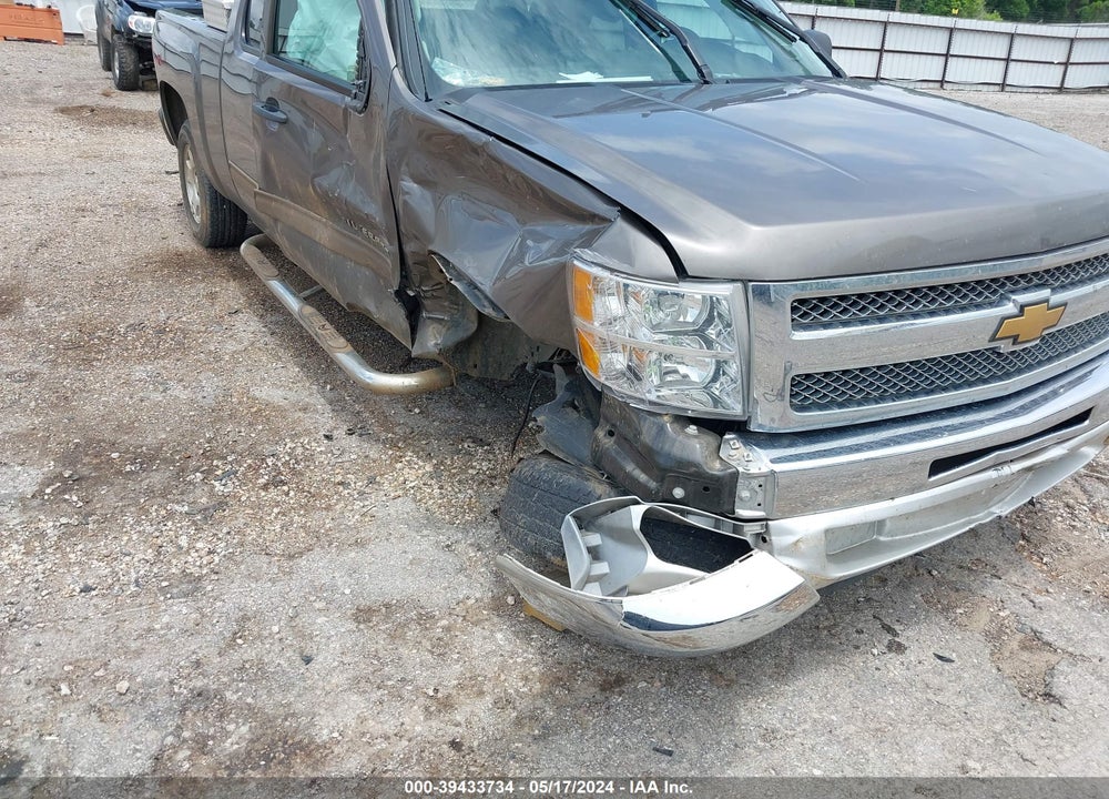 2013 CHEVROLET SILVERADO 1500 LT VIN: 1GCRCSE02DZ278192