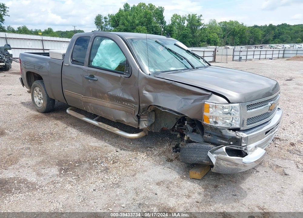 2013 CHEVROLET SILVERADO 1500 LT VIN: 1GCRCSE02DZ278192