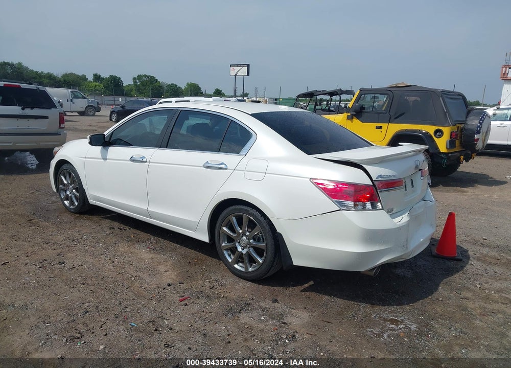 2011 HONDA ACCORD 3.5 EX-L VIN: 5KBCP3F83BB001396