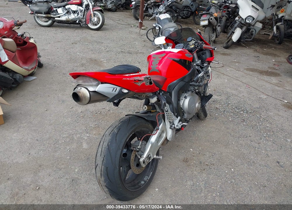 2005 HONDA CBR1000 RR VIN: JH2SC57185M100219