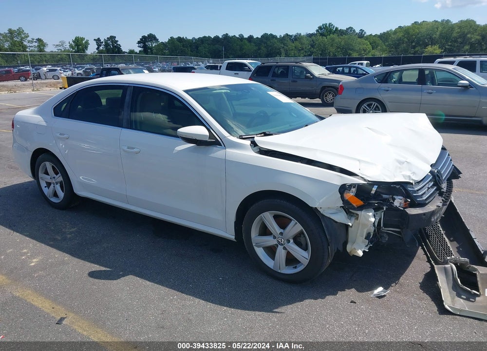 2012 VOLKSWAGEN PASSAT 2.5L SE VIN: 1VWBP7A31CC065106