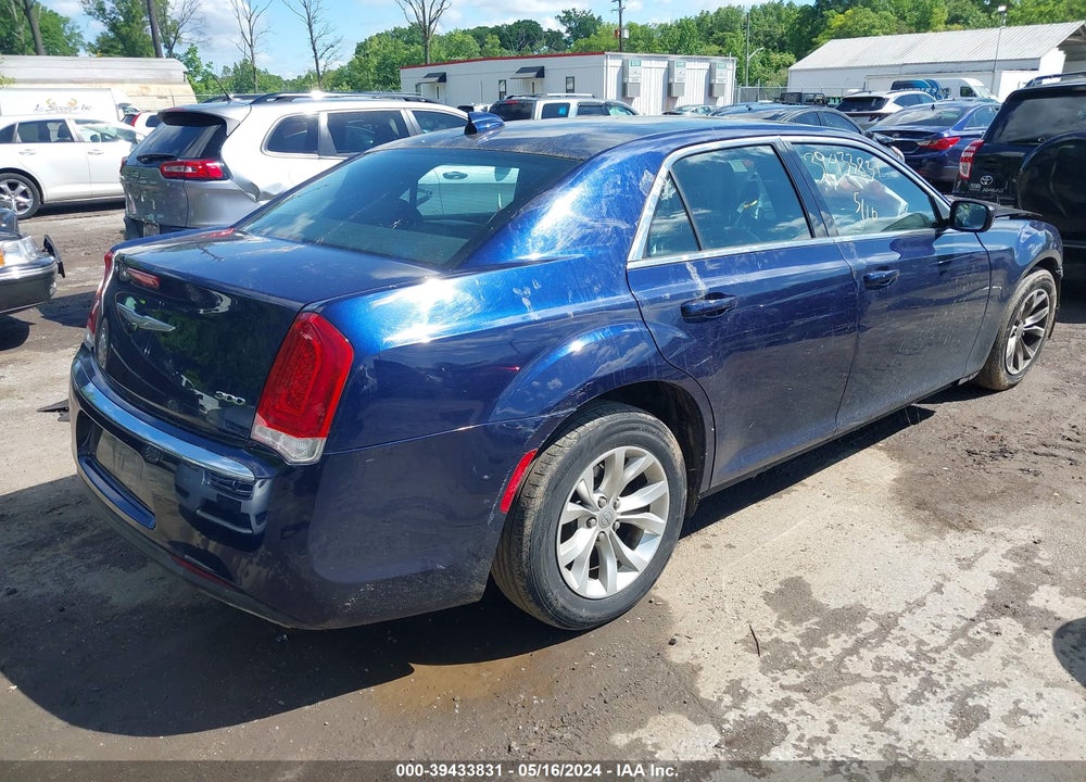2015 CHRYSLER 300 LIMITED VIN: 2C3CCAAG3FH930909