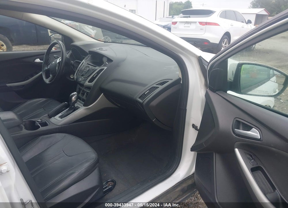 2014 FORD FOCUS SE VIN: 1FADP3K26EL314213