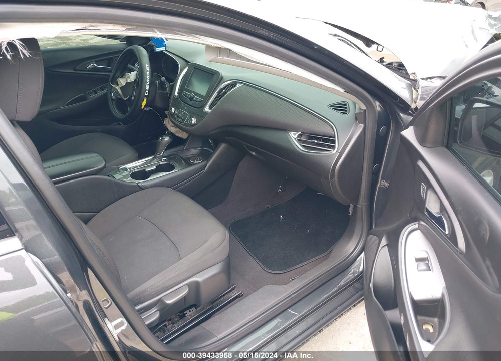 2018 CHEVROLET MALIBU LT VIN: 1G1ZD5ST4JF167954