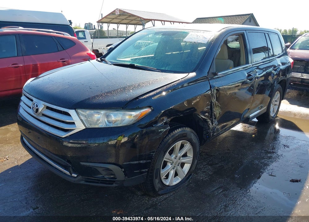 2011 TOYOTA HIGHLANDER BASE V6 VIN: 5TDBK3EH6BS083551