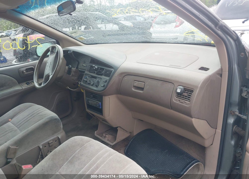 1998 TOYOTA SIENNA CE VIN: 4T3GF19C2WU086755