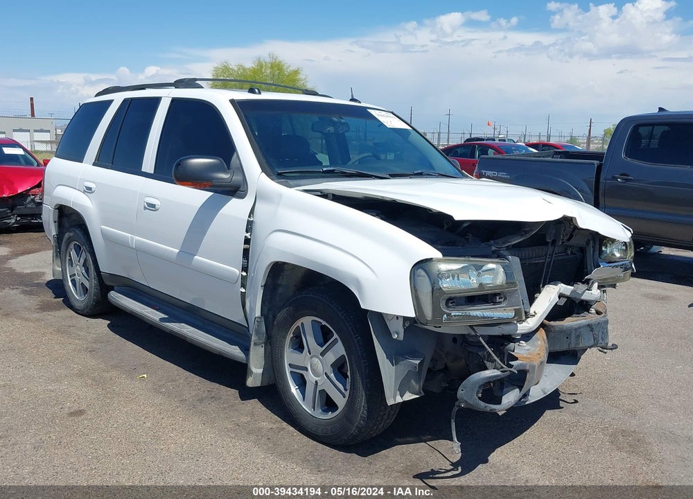 2005 CHEVROLET TRAILBLAZER VIN: 1GNDT13S152334200