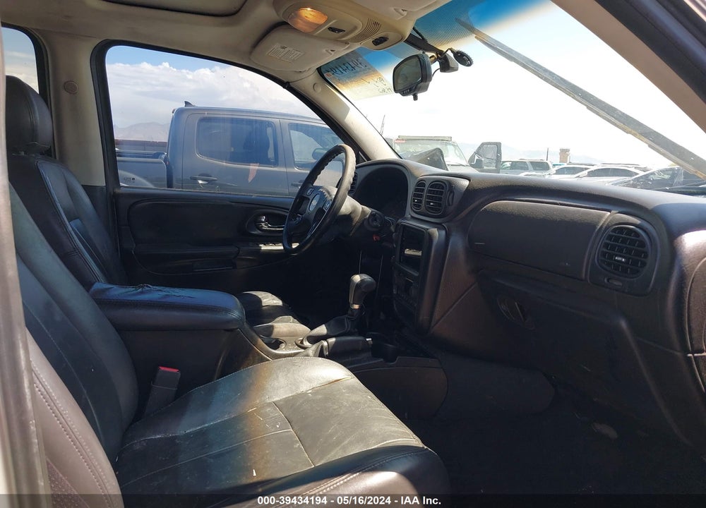 2005 CHEVROLET TRAILBLAZER VIN: 1GNDT13S152334200