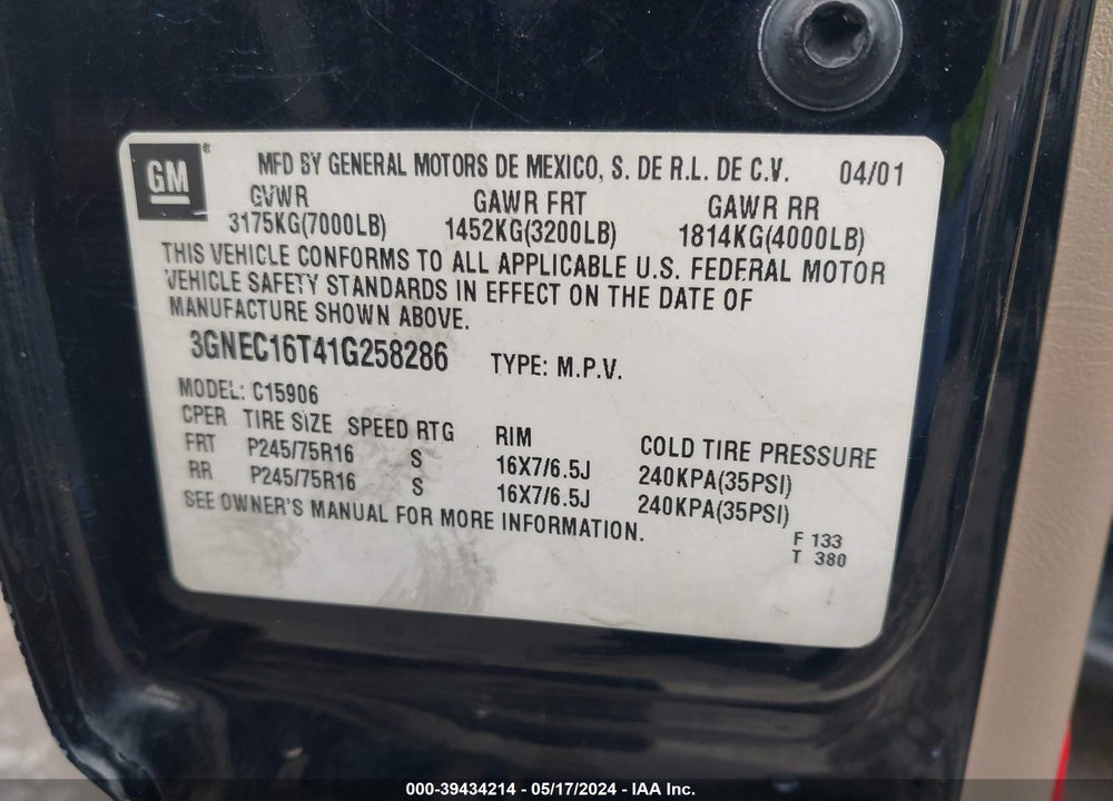 2001 CHEVROLET SUBURBAN 1500 LS VIN: 3GNEC16T41G258286