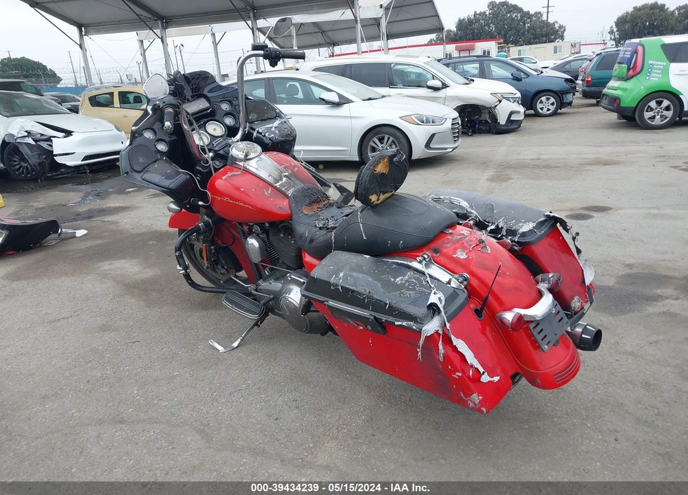 2010 HARLEY-DAVIDSON FLTRX VIN: 1HD1KH438AB652743