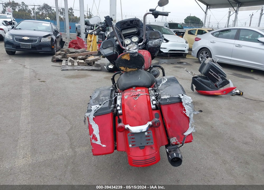 2010 HARLEY-DAVIDSON FLTRX VIN: 1HD1KH438AB652743