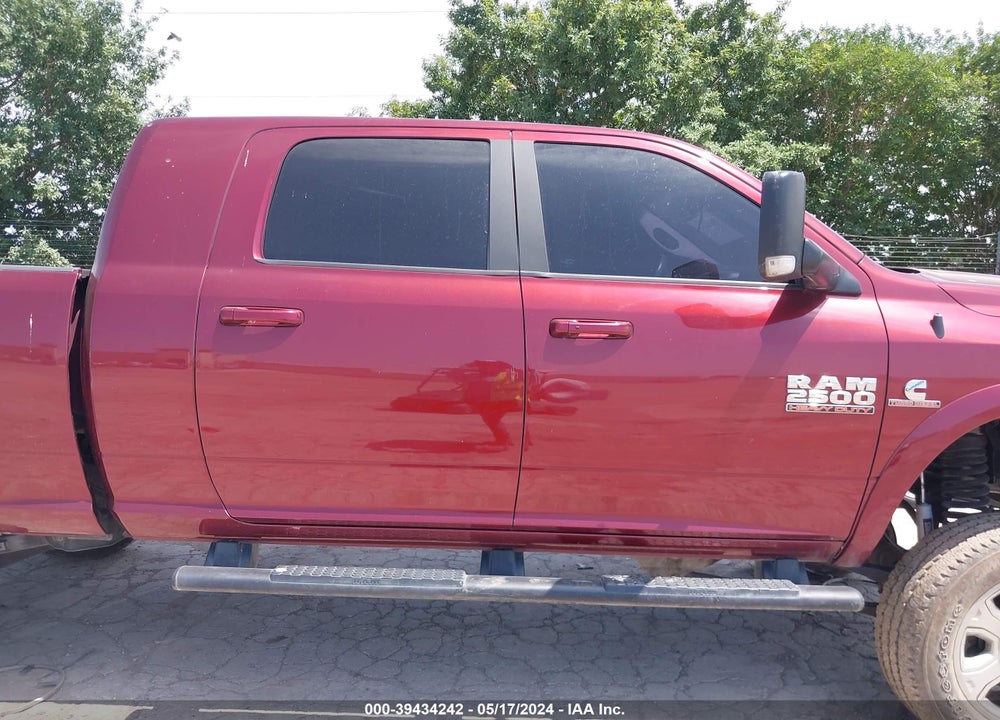 2018 RAM 2500 LAIE MEGA CAB 4X4 6'4 BOX VIN: 3C6UR5NL8JG117529