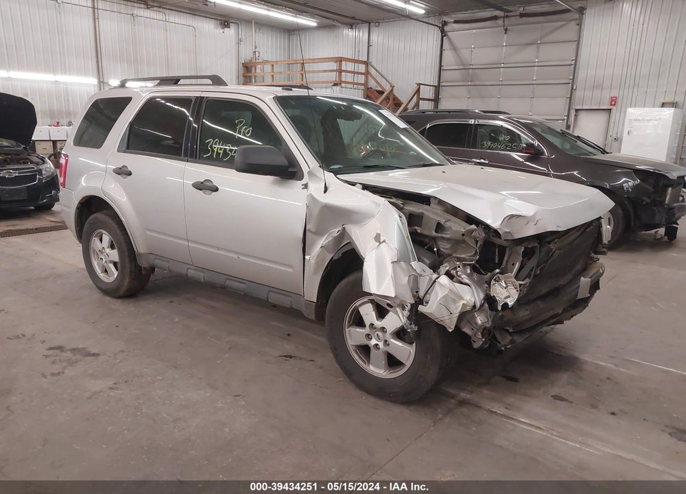 2011 FORD ESCAPE XLT VIN: 1FMCU9D77BKC11521