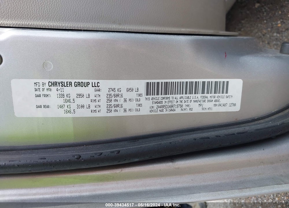 2011 CHRYSLER TOWN & COUNTRY TOURING VIN: 2A4RR5DG4BR719790