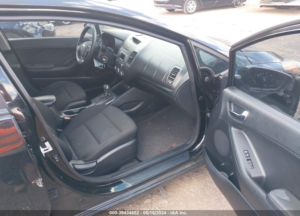 2016 KIA FORTE LX VIN: KNAFK4A68G5553617